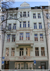 Denkmalgeschütztes Wohn- und Geschäftshaus, Neustadt–Süd
